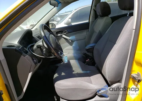 2006 Ford Focus Zx5 from USA, damaged, VIN 1FAHP37N96W210433